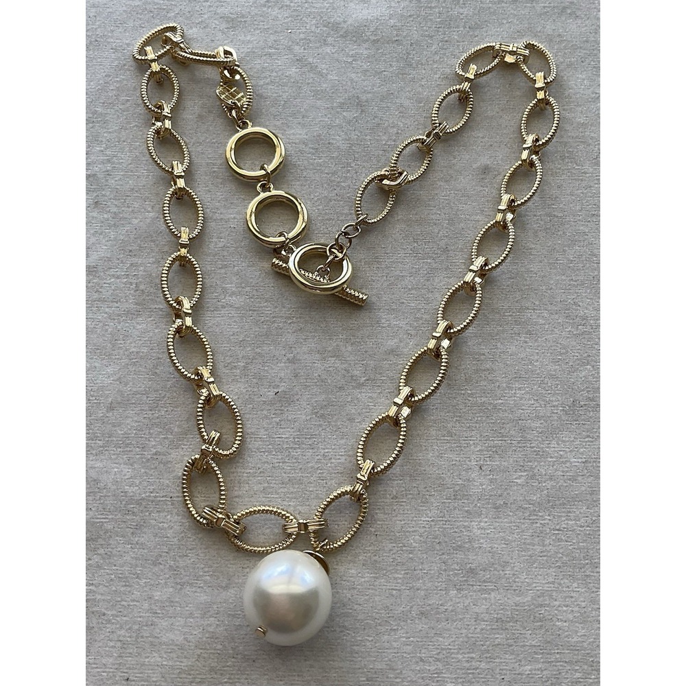 Talbots gold-tone chunky textured link necklace Large White Pearl Pendant